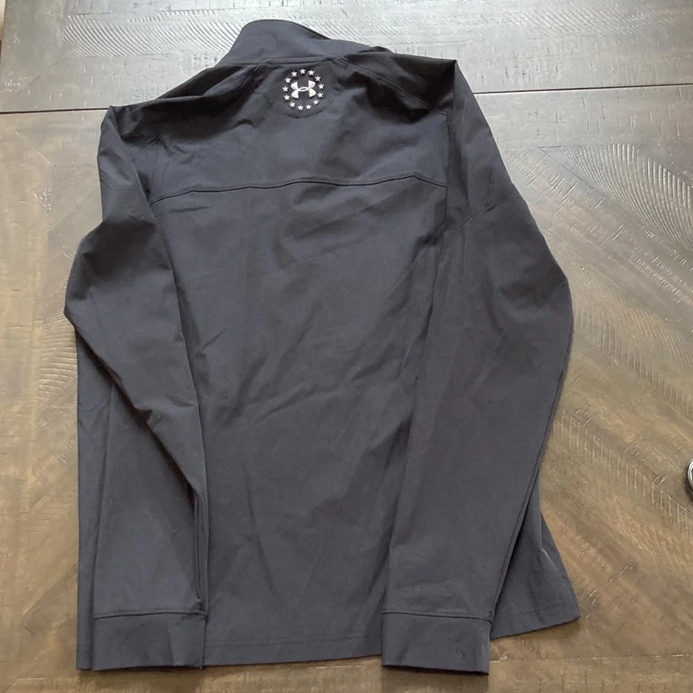 Men's Black Underarmour Jacket - Picture 3 of 3